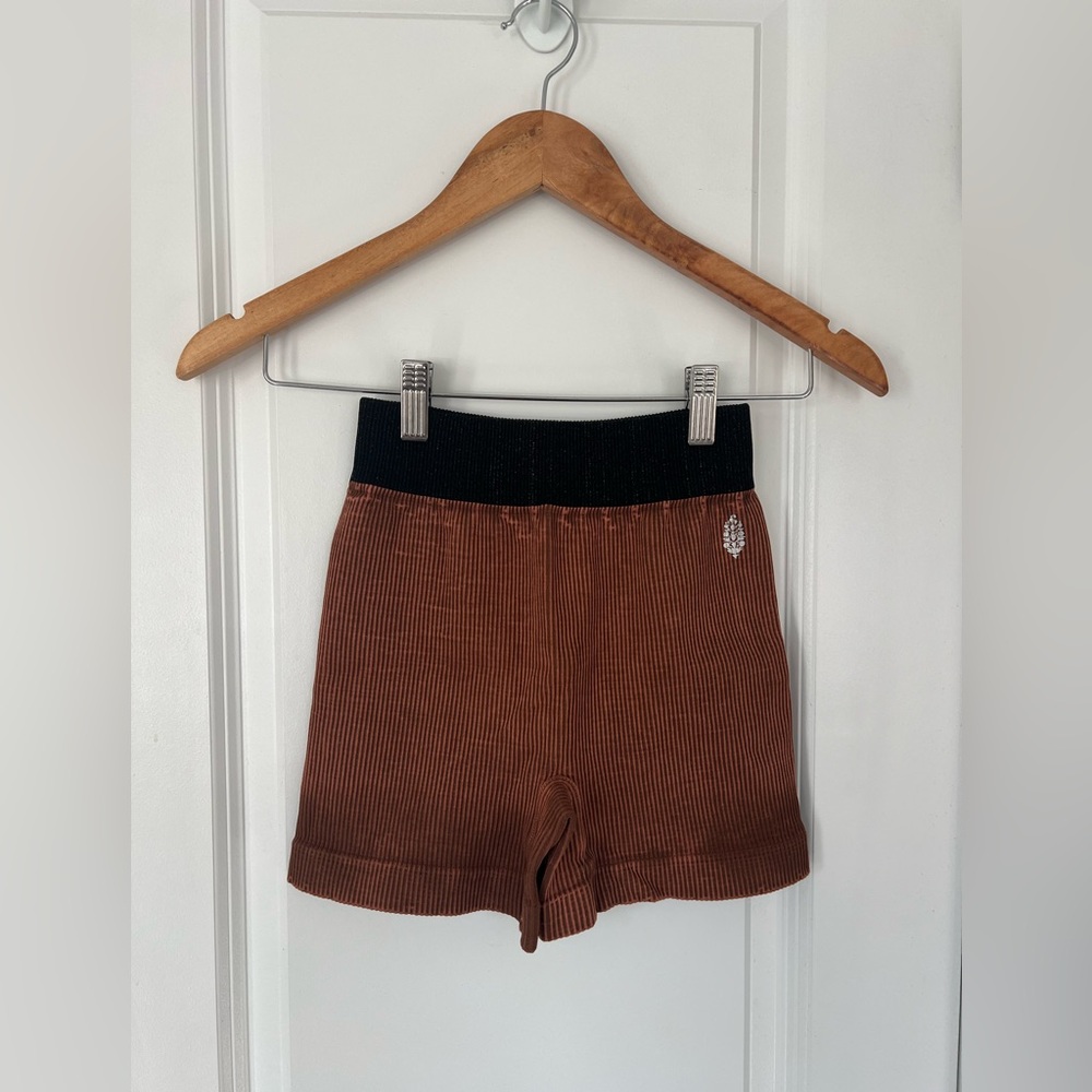 Free People Movement - Happiness Runs Prajna shorts